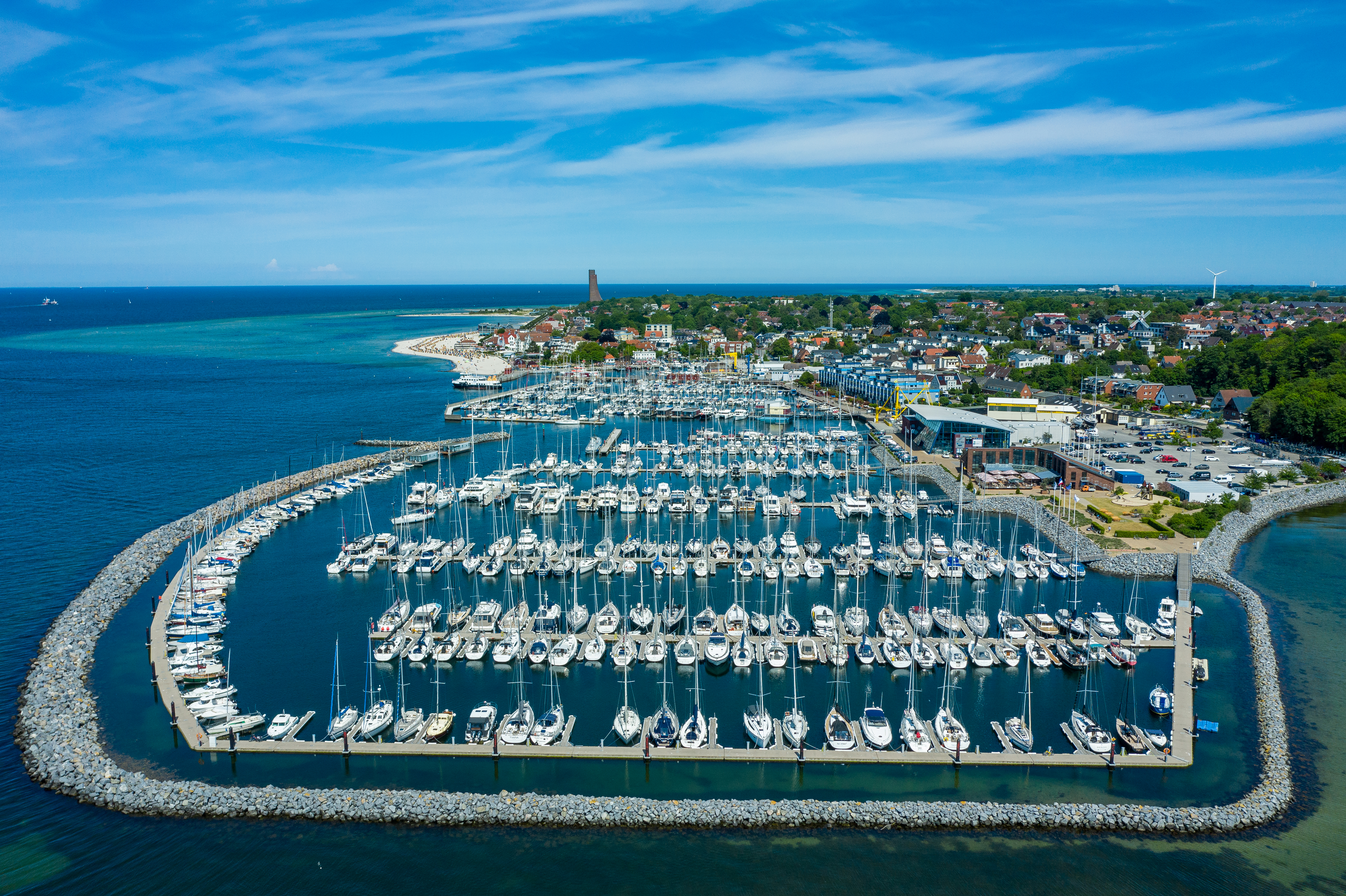 Hafen Drone Front